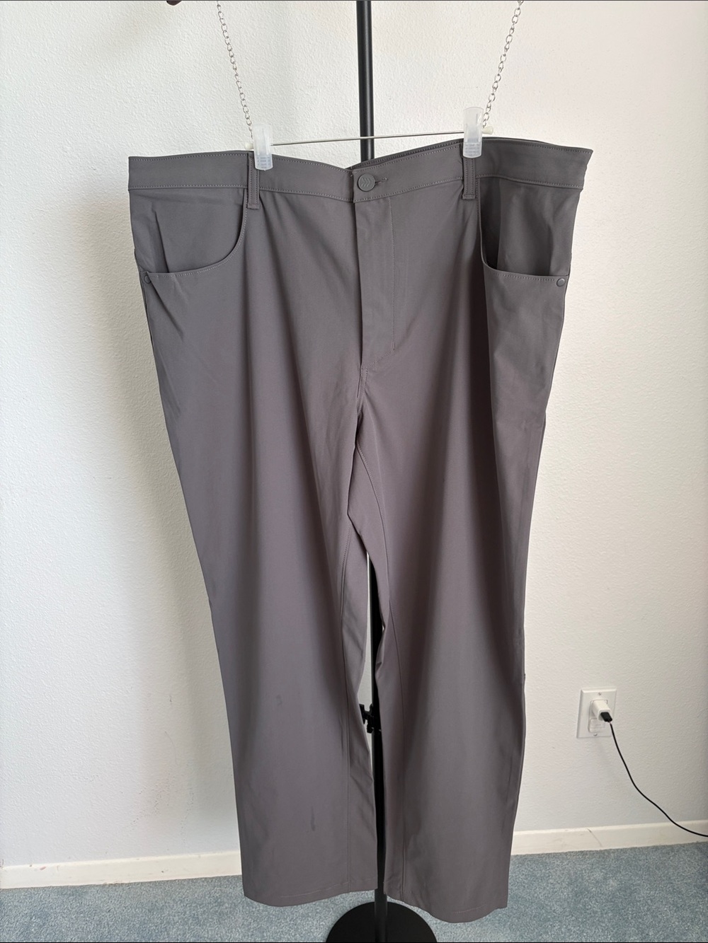 all in motion Women's Gray Straight-Leg Chinos with Pocket Detail
